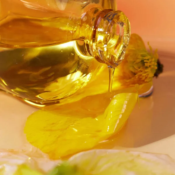 lador-perfumed-hair-oil-hinoki-pic-1