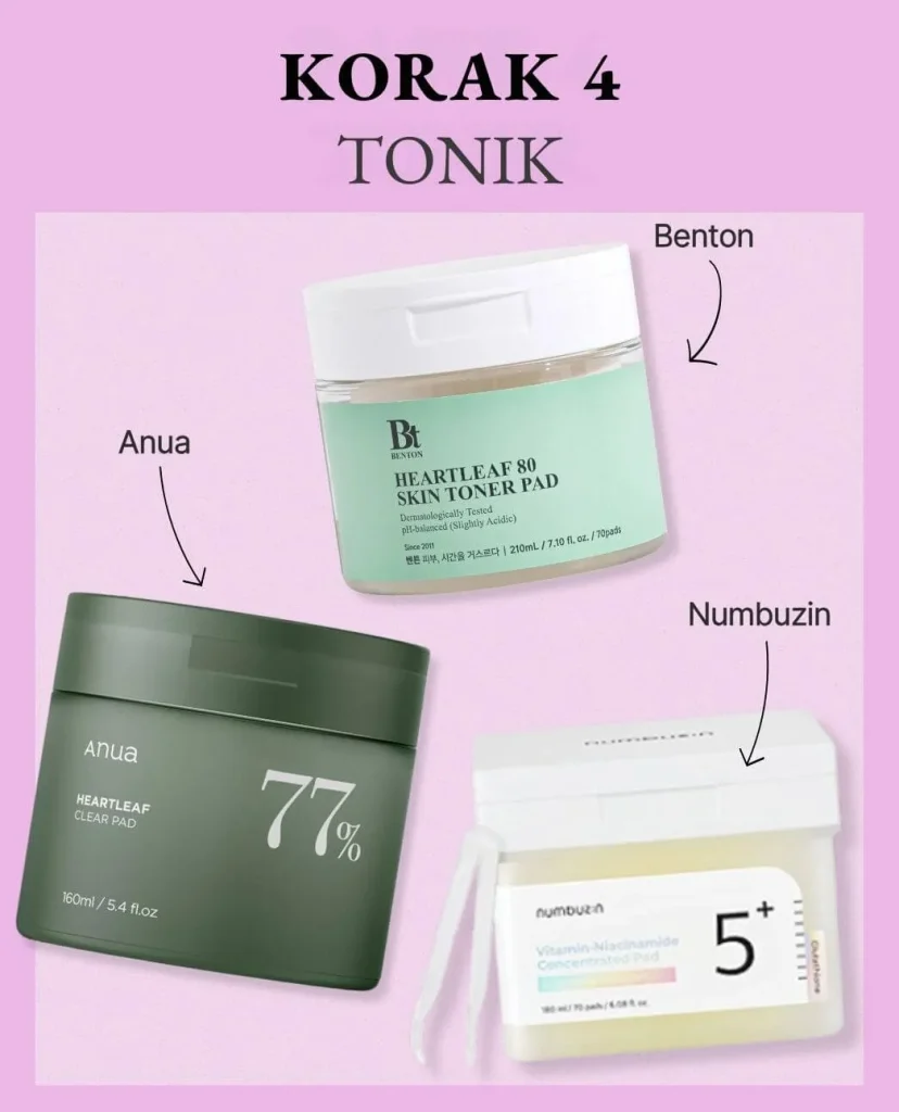 Korak 4 korejske njege: Tonik. Na ljubičastoj pozadini jastučići s tonikom brendova Anua, Benton (Heartleaf 80) i Numbuzin (No. 5 Vitamin-Niacinamide).